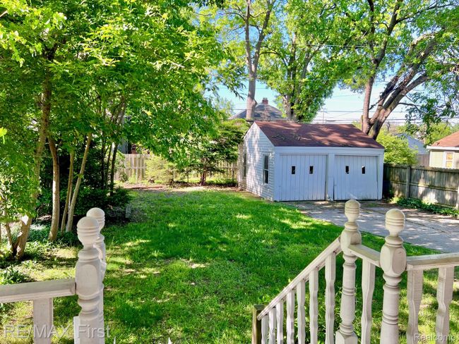 Yard with Two Car Garage | Image 16