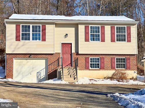 502 Mahanoy Valley Rd, DUNCANNON, PA, 17020-8922 | Card Image