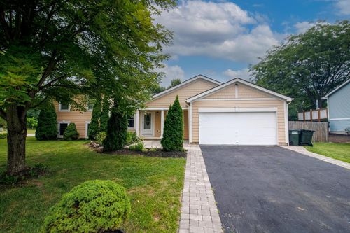 639 Academy Dr, Galloway, OH, 43119-8837 | Card Image