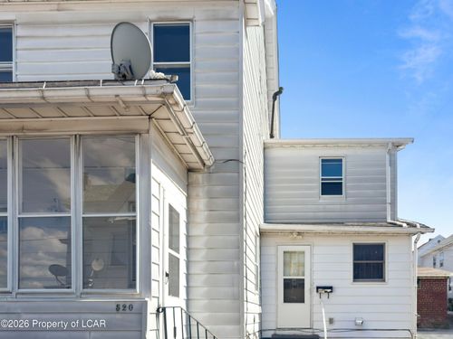 520 W 4th St, Hazleton, PA, 18201-4113 | Card Image