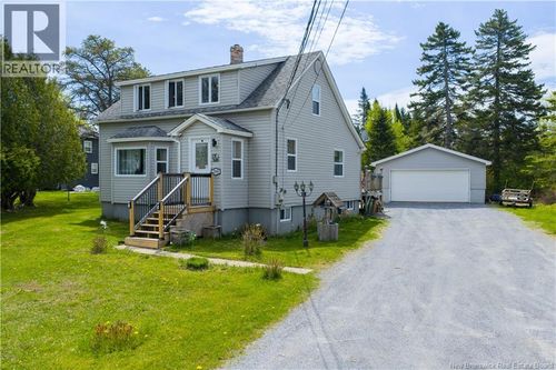 2394 Loch Lomond Rd, Saint John, NB, E2N1A4 | Card Image