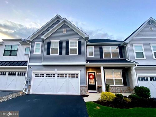 2811 Hillfield Dr, FREDERICK, MD, 21702-1660 | Card Image