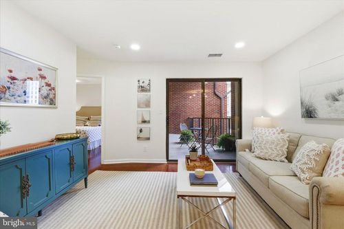 405-1020 N Stafford St, ARLINGTON, VA, 22201-4671 | Card Image