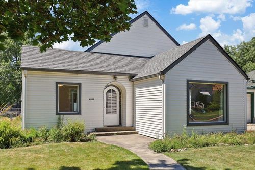 4503 N Hawthorne St, Spokane, WA, 99205-1345 | Card Image