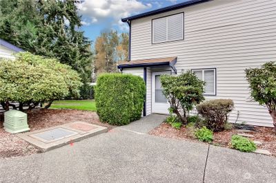 27A - 1816 Sw 318th Place, Townhouse with 2 bedrooms, 1 bathrooms and 2 parking in Federal Way WA | Image 1