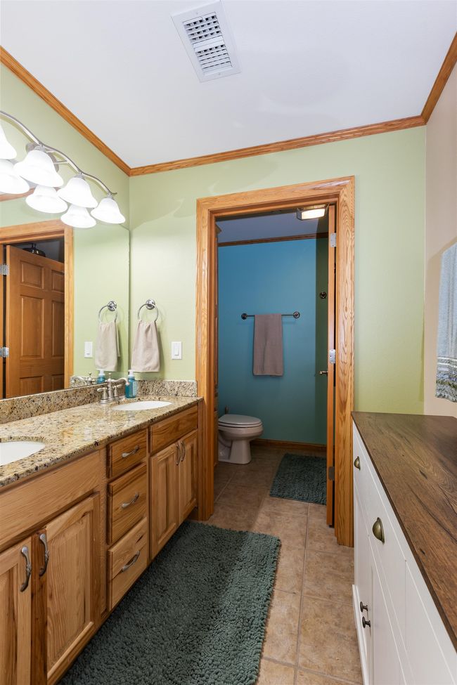 1207 - 2015-7 Czech Court, Condo with 3 bedrooms, 2 bathrooms and null parking in STRONGS PRAIRIE WI | Image 18