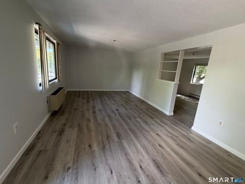 10-17 Farmington Avenue, Plainville, CT, 06062 | Card Image