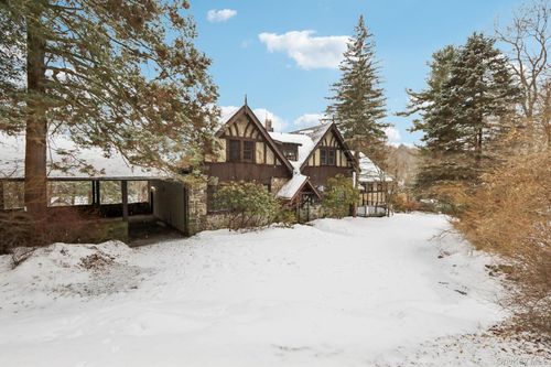 32 Lake Stable Rd, Tuxedo Park, NY, 10987-4208 | Card Image