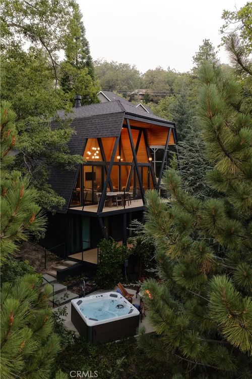 27592 W Shore Rd, Lake Arrowhead, CA, 92352 | Card Image