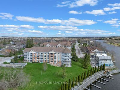 204 - 50 Rivermill Blvd, Condo with 2 bedrooms, 2 bathrooms and 1 parking in Lindsay ON | Image 2