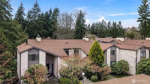 n2-1602 Ne 140th St, Seattle, WA, 98125-3228 | Card Image
