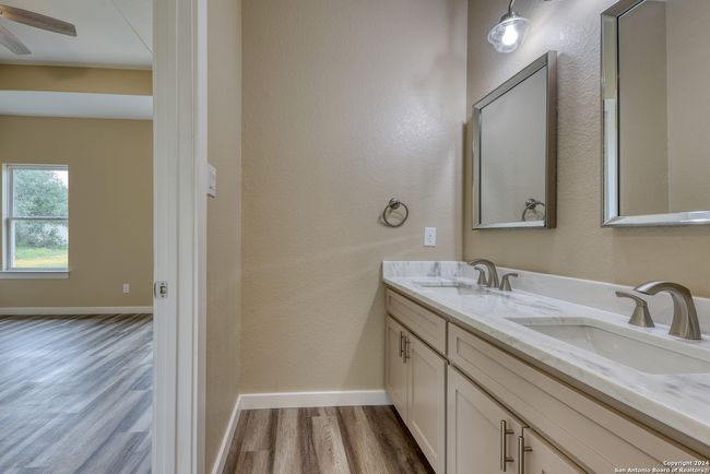 954 Ridge Trl, House other with 3 bedrooms, 2 bathrooms and null parking in Spring Branch TX | Image 23