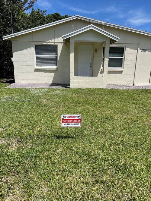 2008 N 51st Ct, Fort Pierce, FL, 34947-1683 | Card Image
