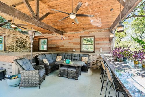 238 Jenn Cv, Dripping Springs, TX, 78620-4633 | Card Image