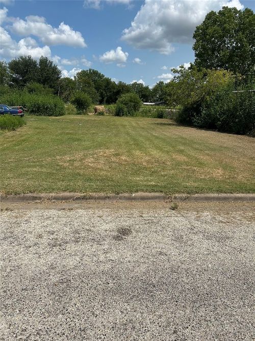 0000 N Caldwell St, Giddings, TX, 78942 | Card Image