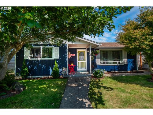 2021 Cedar Ave, Reedsport, OR, 97467-1237 | Card Image