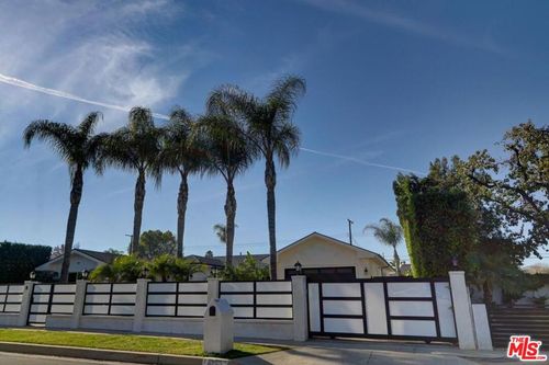 6243 Berquist Ave, Woodland Hills, CA, 91367-1509 | Card Image