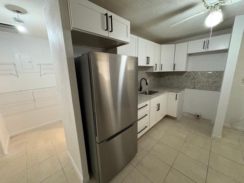 b-532 Nw 11th Ave, Boynton Beach, FL, 33435-3053 | Card Image