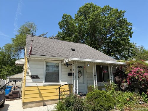 27361 Osmun St, Madison Heights, MI, 48071-3335 | Card Image