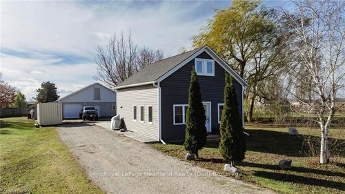 41581 Summerhill Rd, Clinton, ON, N0M1L0 | Card Image