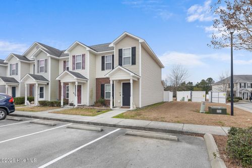 200 Glen Cannon Dr, Jacksonville, NC, 28546-8416 | Card Image