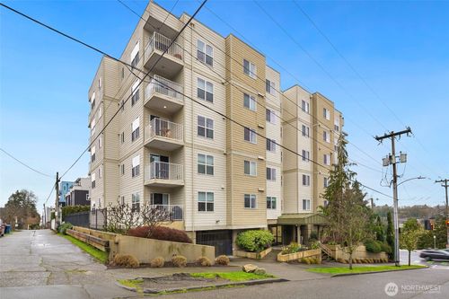 apt-402-3120 Sw Avalon Way, Seattle, WA, 98126-4448 | Card Image