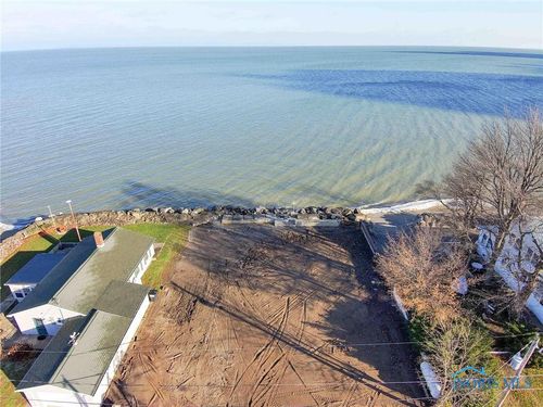 8411 W Division St, Oak Harbor, OH, 43449-9090 | Card Image