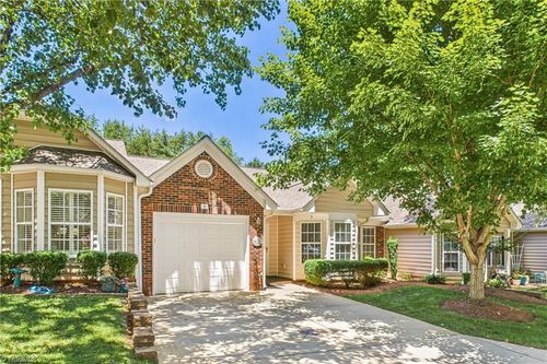 9 Whitdale Pt, Greensboro, NC, 27455-3408 | Card Image