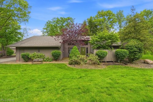 420-9 Chandler Drive, Aurora, OH, 44202 | Card Image