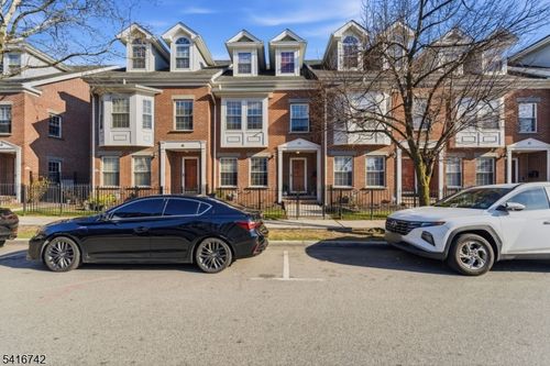 44 Prospect St, East Orange, NJ, 07017-2359 | Card Image