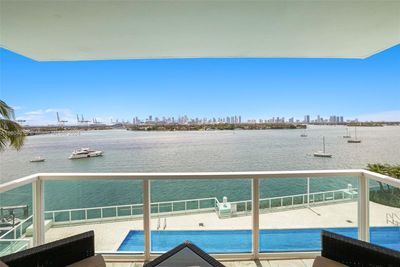 909 - 650 West Ave, Condo with 2 bedrooms, 2 bathrooms and null parking in Miami Beach FL | Image 1