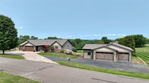 1768 186th St, Chippewa Falls, WI, 54729-9172 | Card Image