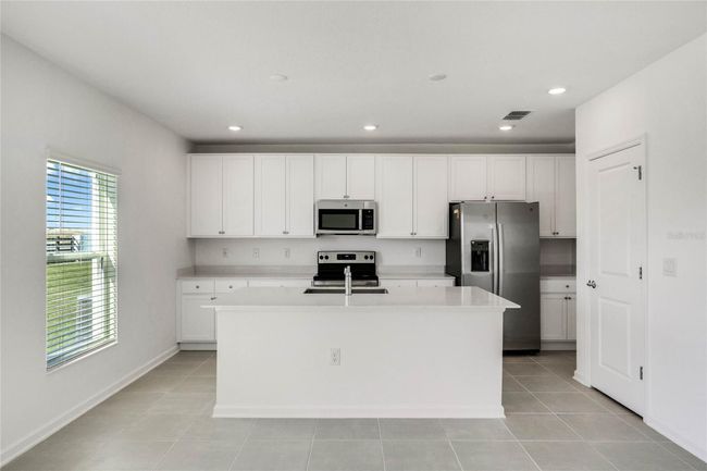 640 Trotters Dr, House other with 4 bedrooms, 3 bathrooms and null parking in EAGLE LAKE FL | Image 12