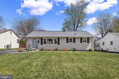 32 Ewingville Rd, EWING, NJ, 08638-2726 | Card Image