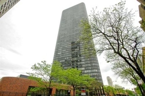 apt-3807-5415 N Sheridan Rd, Chicago, IL, 60640-7401 | Card Image