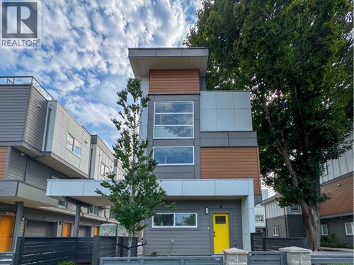 8-7000 Williams Rd, Richmond, BC, V7A1E6 | Card Image