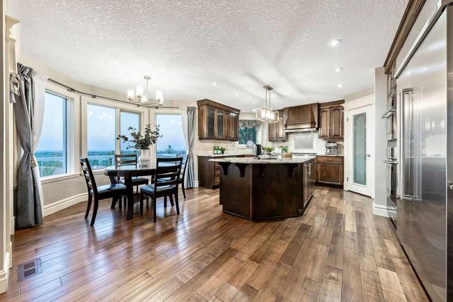 169 Signature Way Sw, House other with 5 bedrooms, 4 bathrooms and 4 parking in Calgary AB | Image 20