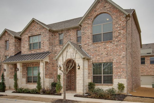 2213 Apex Dr, Townhouse with 3 bedrooms, 3 bathrooms and null parking in Flower Mound TX | Image 4