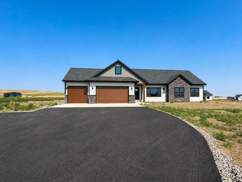 141 Barn Wood Ln, Great Falls, MT, 59405-8077 | Card Image