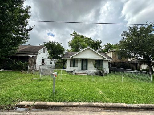 5017 Terry St, Houston, TX, 77009-2250 | Card Image
