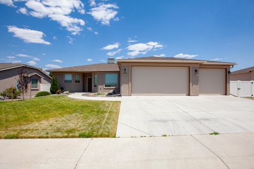 166 Night Hawk Dr, Grand Junction, CO, 81503-3915 | Card Image