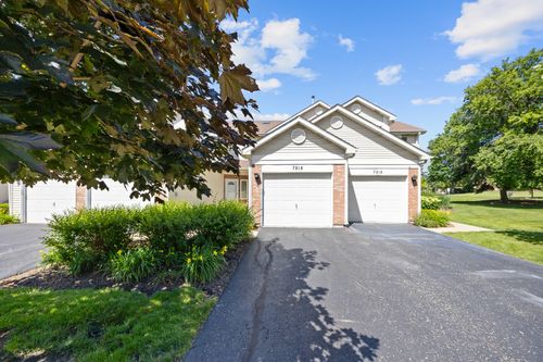 7818 Darien Lake Dr, Darien, IL, 60561-5077 | Card Image