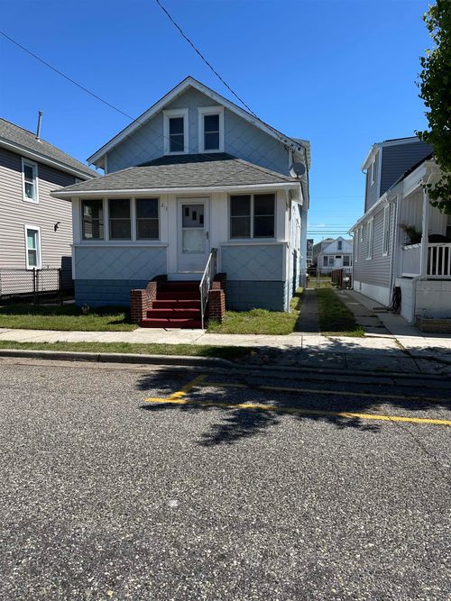 213 W Juniper Ave, Wildwood, NJ, 08260-2407 | Card Image