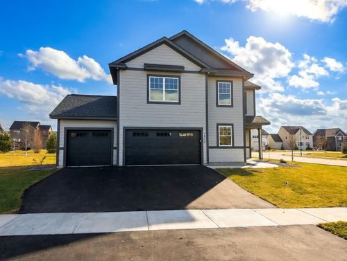 4550 Savanna Trl, Chaska, MN, 55318-5008 | Card Image