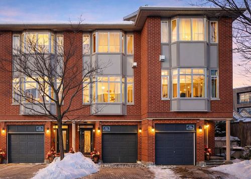 4-5 Harvey St, Ottawa, ON, K1S5S5 | Card Image