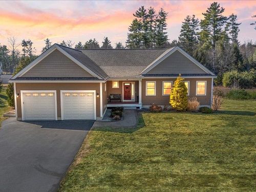 14 Tomasian Dr, Merrimack, NH, 03054-3834 | Card Image