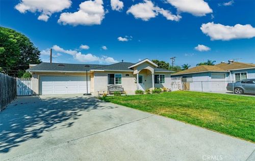 8707 Byers St, Downey, CA, 90242-2606 | Card Image