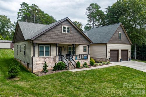 4850 Woodwinds Dr Ne, Hickory, NC, 28601-8780 | Card Image