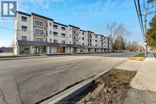 313-3817 Howard Ave, Windsor, ON, N9E0B5 | Card Image