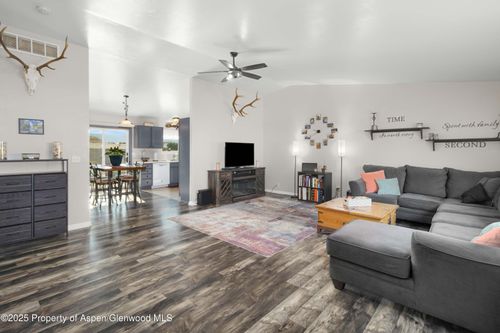 434 Kim Dr, Silt, CO, 81652-8720 | Card Image